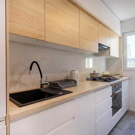 34 Centrum - Mieszkanie Dla 4os アパート グディニャ