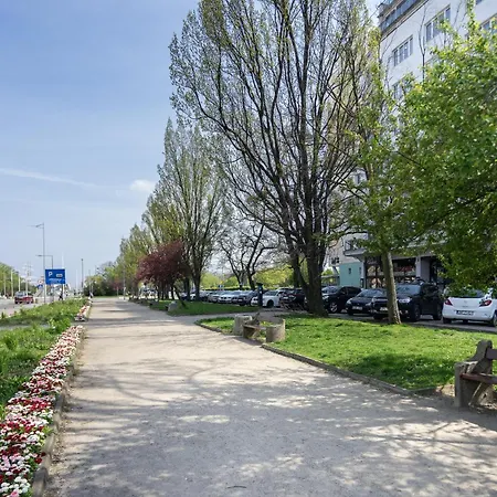 34 Centrum - Mieszkanie Dla 4os * 格丁尼亚